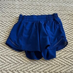 Lululemon shorts size: two length:4 inches royal blue